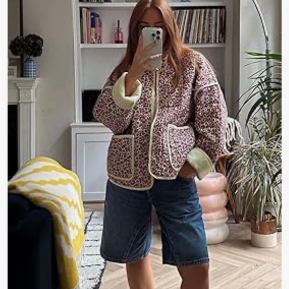 Coat - Picture 9 of 10